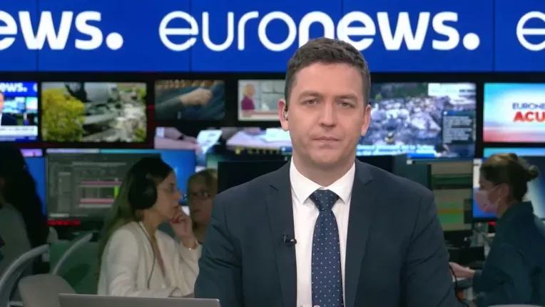 11 banci din Romania, amendate. Presedintele ANPC: "Recomandam consumatorilor sa aiba rabdare"