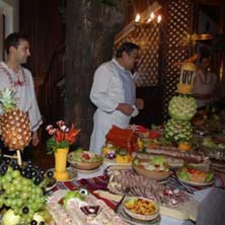 2,5 milioane de lei – o masa de Craciun