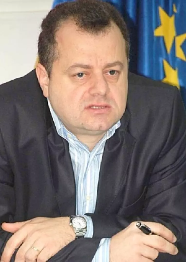 36.000 de semnaturi pentru europarlamentare. PD-L vrea sa transforme Constanta in judet portocaliu peste 3 ani