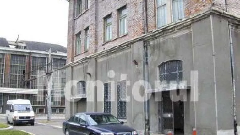 460 de salariati, la mina statului