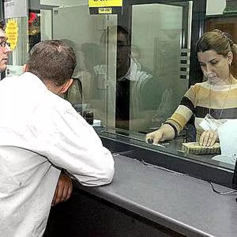 600 de romani si-au deschis firme la bulgari