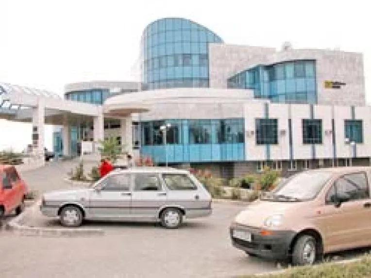 7 unitati noi, deschise de Raiffeisen Bank