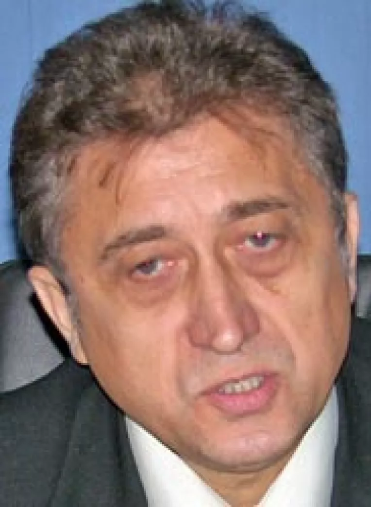 870 de revolutionari cu acte in regula, contestati de un constantean