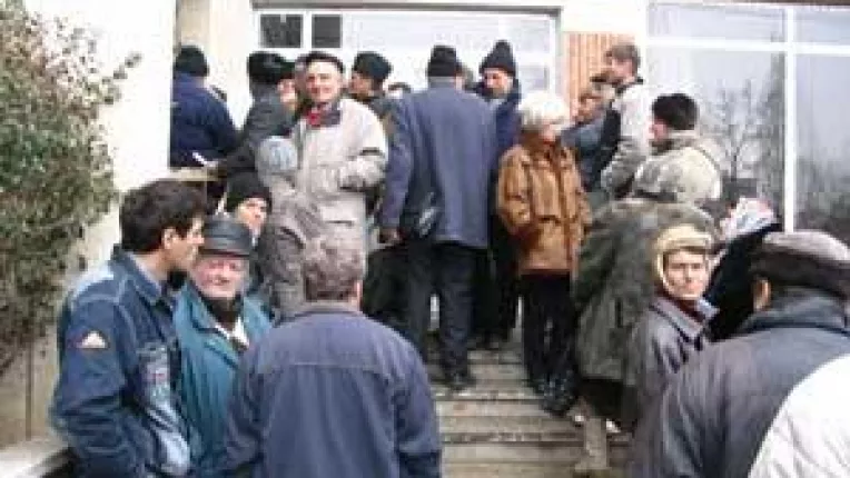 Actionarii primesc sase bani profit pe actiune. Dividendele de la SIF, cat pretul unei cafele