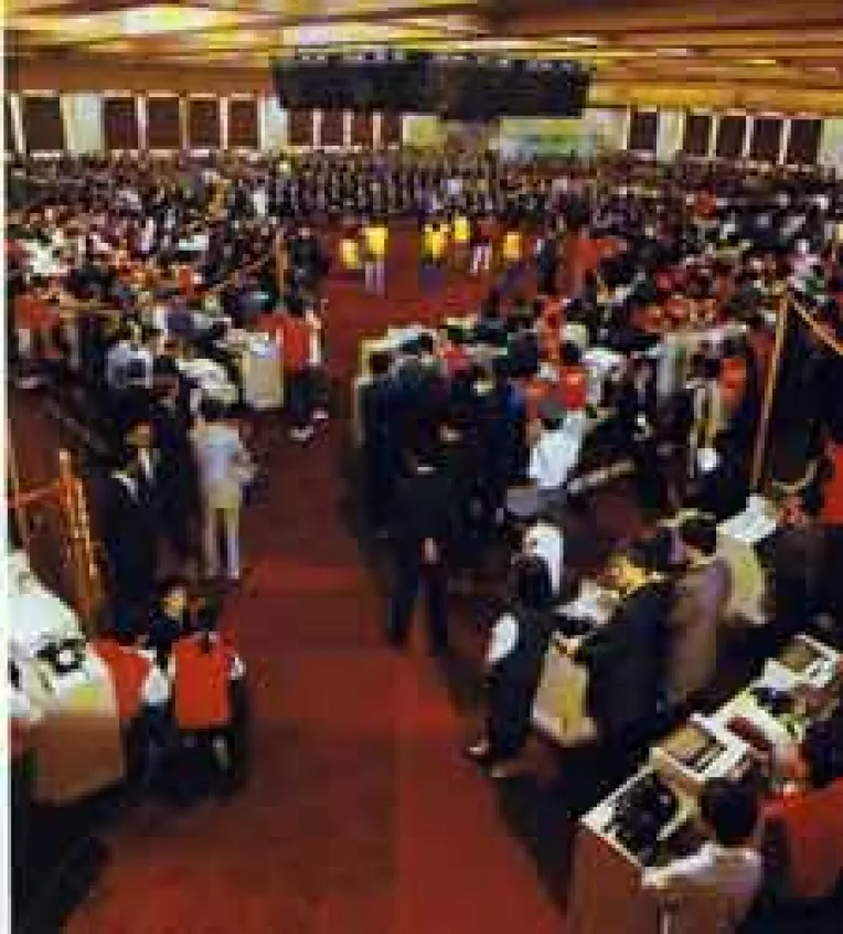 Actiunile CEC, listate la Bursa de Valori Bucuresti