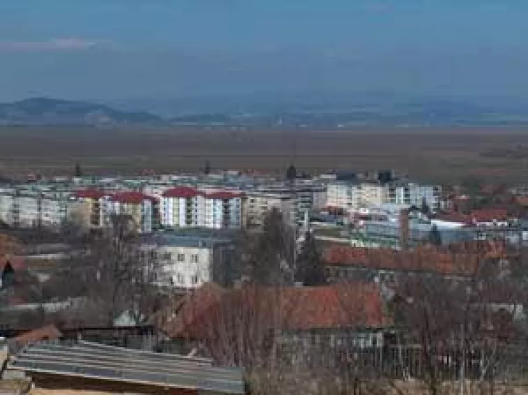 Aderarea la UE nu a venit cu schimbari majore. Piata imobiliara e inca amortita