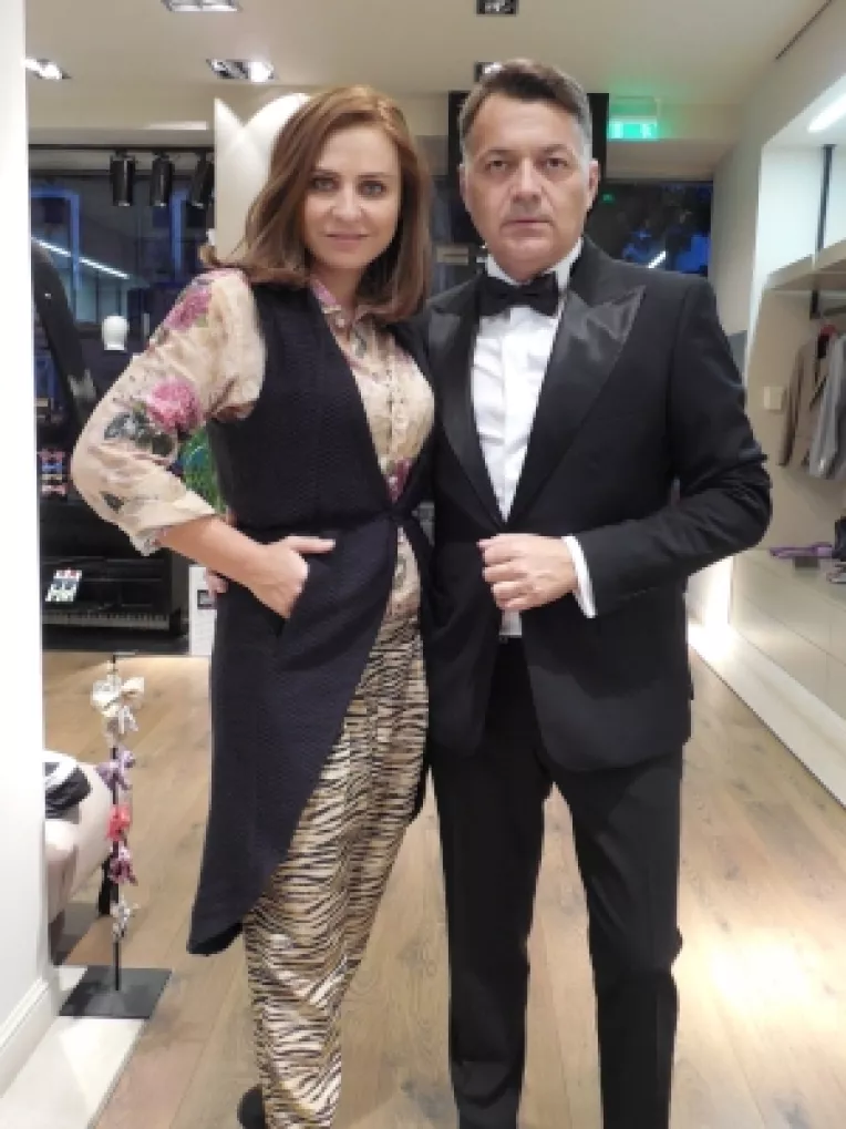 Adina Buzatu: "Razvan Stanciu, sotul Danei Savuica, arata bine si are atitudine!"