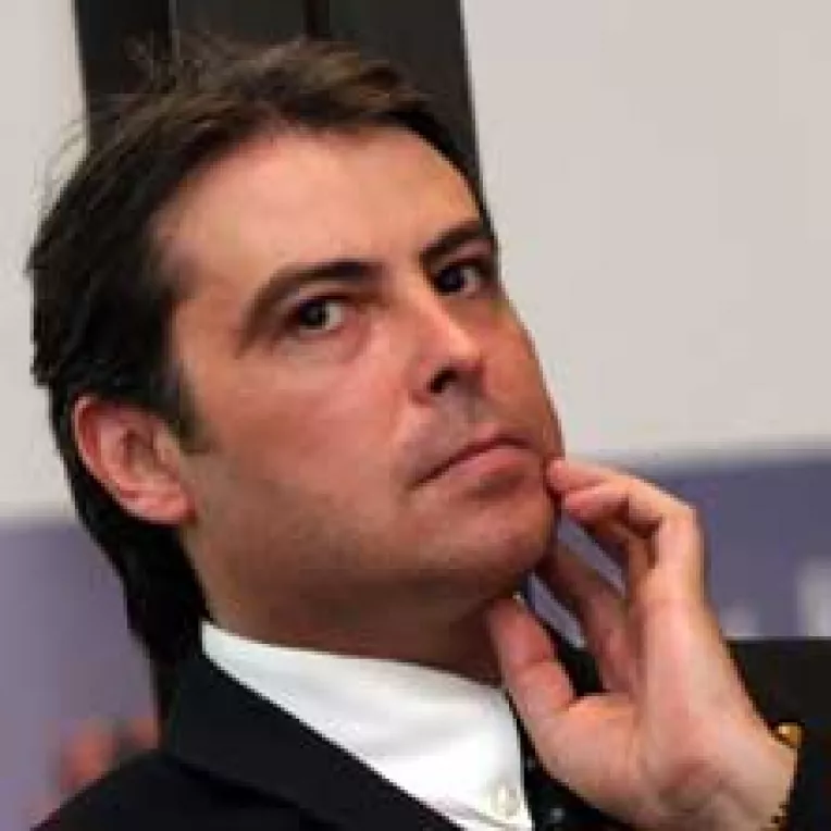 Adrian Cioroianu a fost nominalizat pentru functia de ministru de Externe