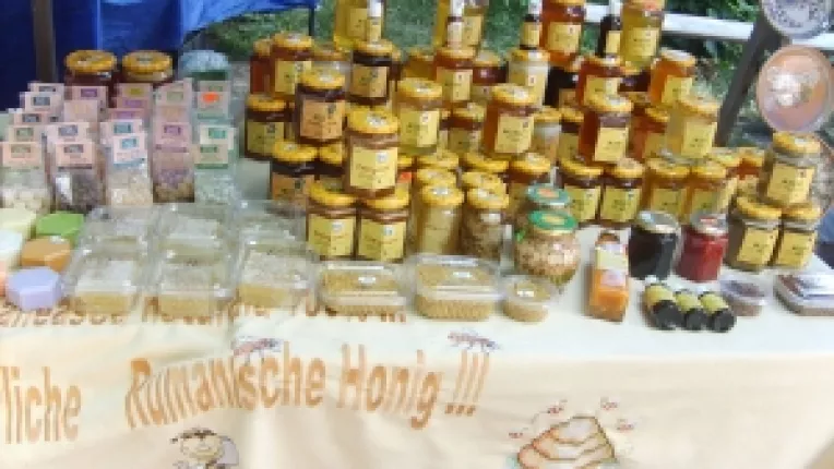 Adrian Crainiceanu: "Miere cu zmeura si capaceala pentru infectii ale gatului!"