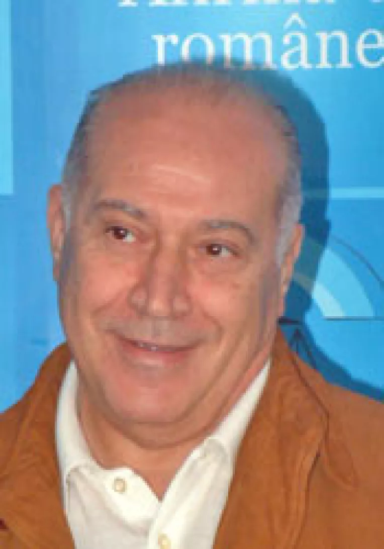 Adrian Nastase ar vrea sa se "conserve" in PSD