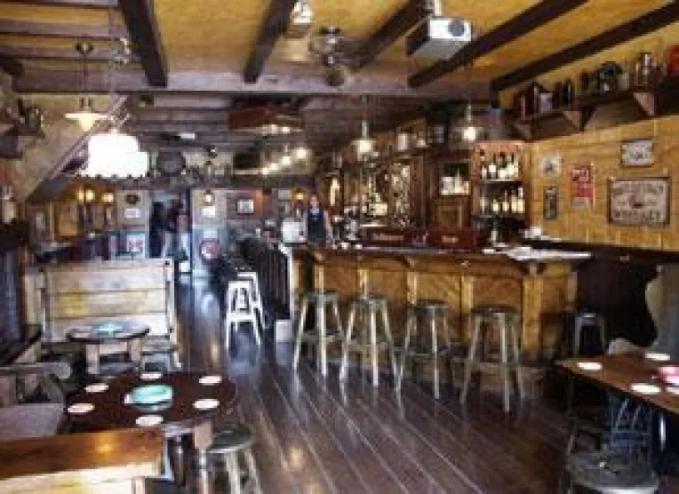 Afaceri cu pub-uri si cafenele