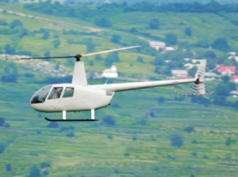 Al cui era elicopterul cu care Basescu si nevasta-sa s-au intors din weekendul petrecut in Covasna 