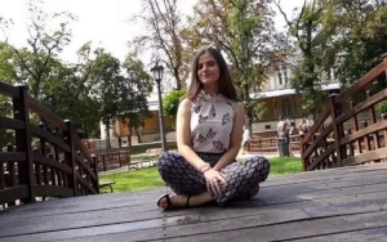 Alexandra, o tanara eleva de 15 ani, din Dobrosloveni, a fost ucisa de un scelerat