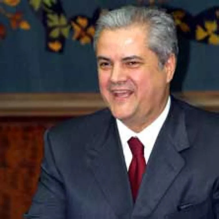 Alianta nu-l poate schimba pe Nastase