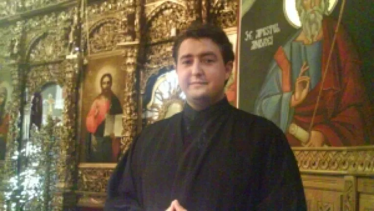 "Amintiri pentru maine", un volum de poezii semnat de Ovidiu-Ioan Cherniciu-Dumitrescu