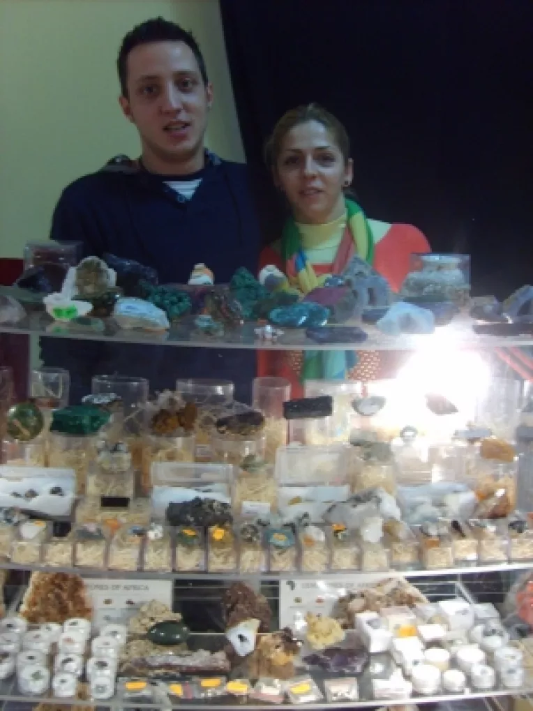 Ana Capaneata: "Pandante din argint cu par din coada de elefant!"