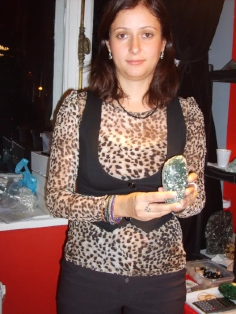 Anamaria Vidu: "Jasp oceanic si sculpturi din jasp policrom!"