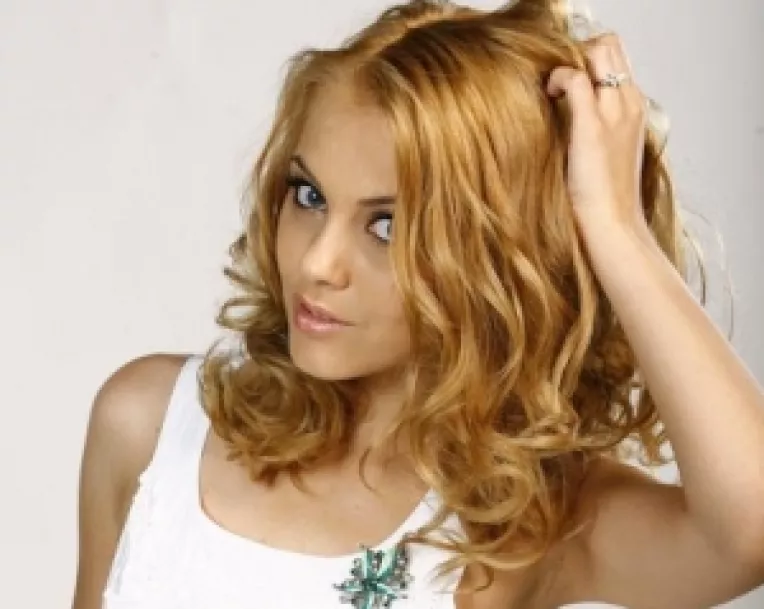 Andreea Ibacka, sotia lui Cabral, sufera dupa cainele care i-a murit in brate