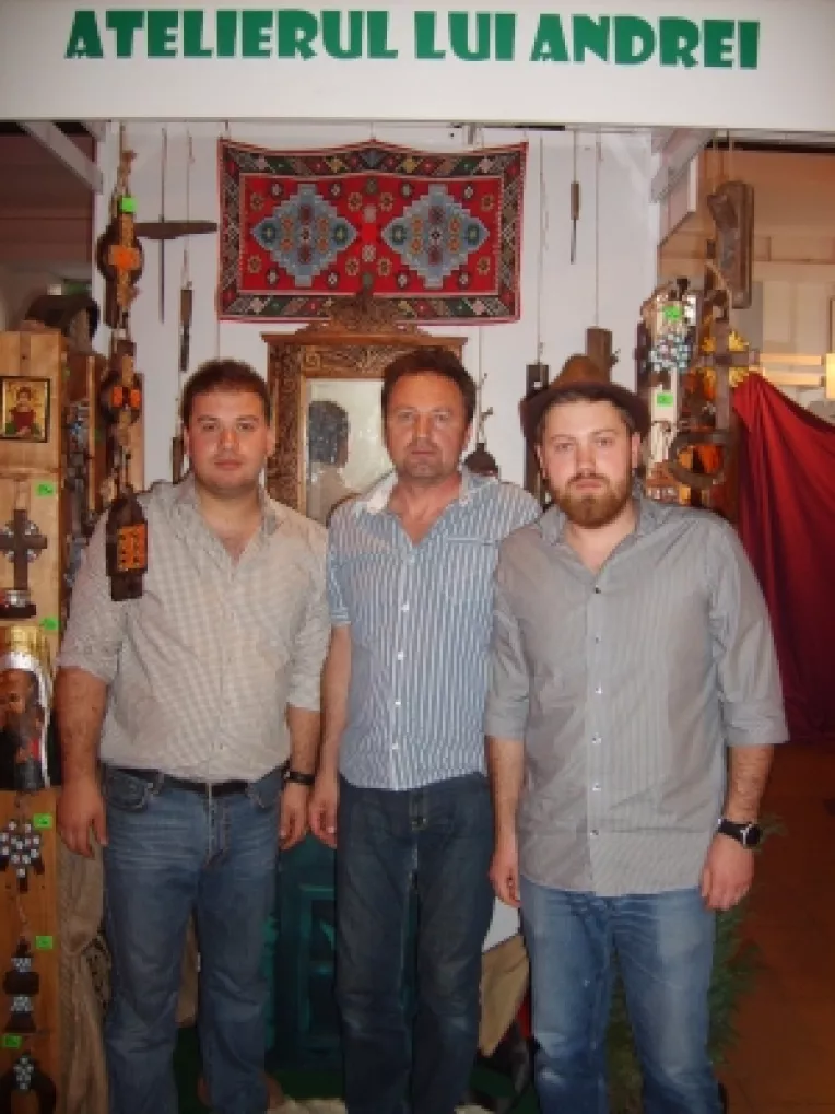 Andrei Burtea: "Am creat Atelierul lui Andrei, unde puteti gasi sculpturile mele in lemn!"