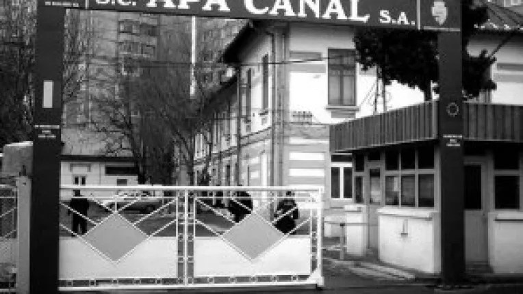 Apa Canal incearca sa scape de "sechelele" executarii silite