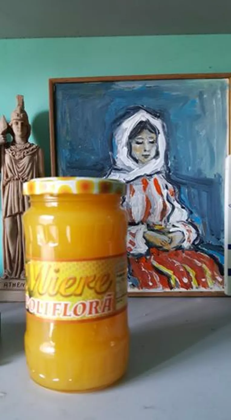 Apicultorul PAVEL TUDOREL participa la Targul de Produse Agroalimentare Romanesti din Calarasi cu miere si produse apicole