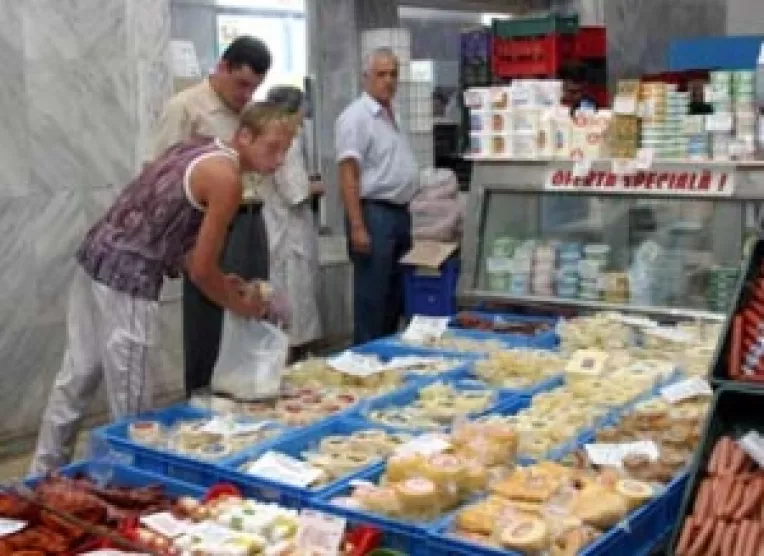 APRIL: Posibila contaminare cu dioxina a afectat intreaga industrie