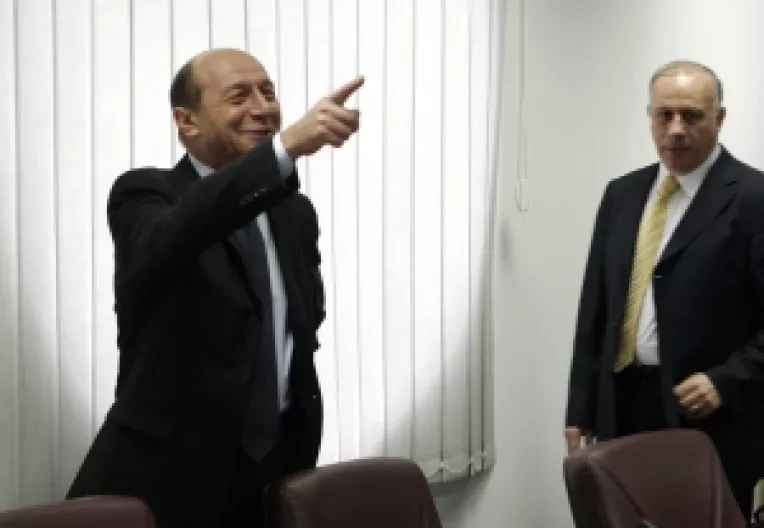 Basescu a dat afara presa de la sedinta CSM