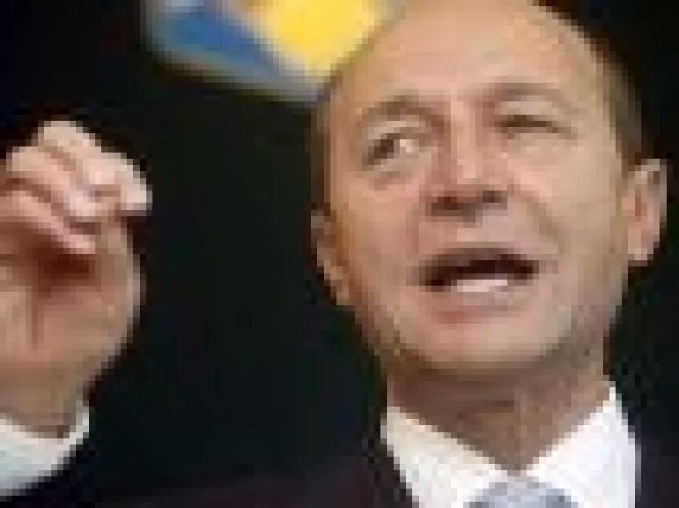 Basescu acuza Rusia si promite lamuriri cu NATO