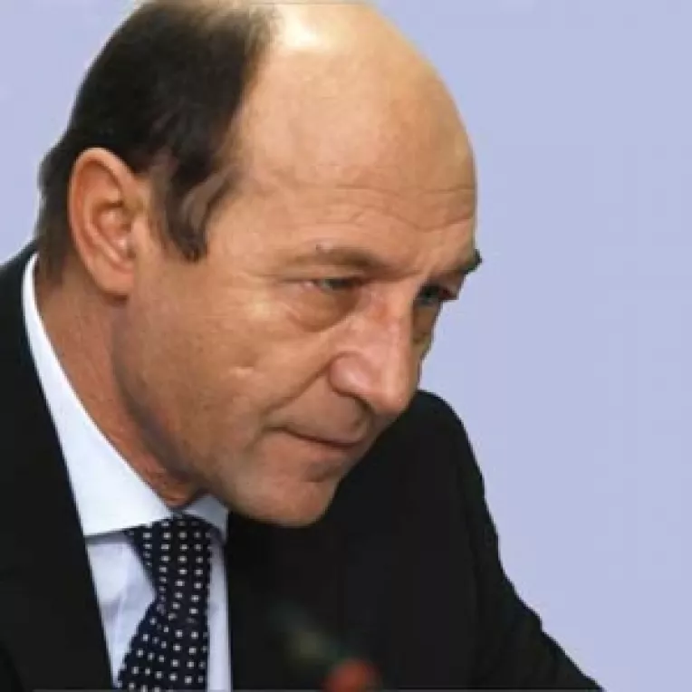 Basescu, fara lideri!