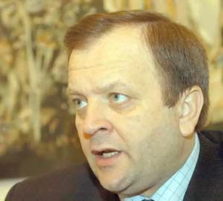 Basescu l-a revocat pe Flutur