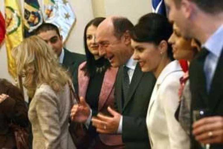 Basescu le-a cerut tinerilor magistrati sa faca dreptate
