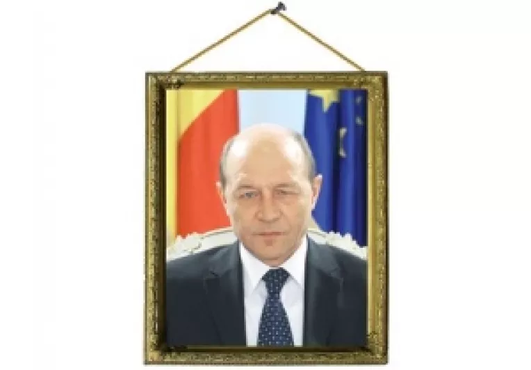 Basescu: Oda iubitului conducator