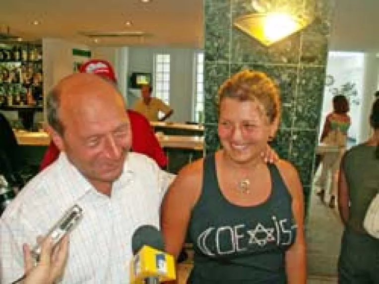 Basescu se pregateste de ziua de nastere a fiicei Ioana