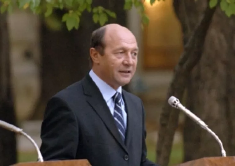 Basescu se va adresa Parlamentului pe 24 septembrie