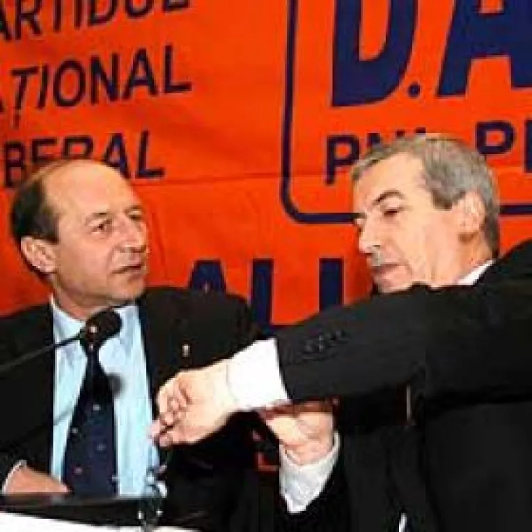 Basescu: "Vreau Guvern PD-L-PNL, dar fara premier liberal"