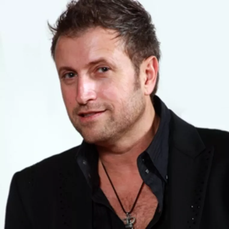 Bataie intre Catalin Botezatu si Bogdan Vladau