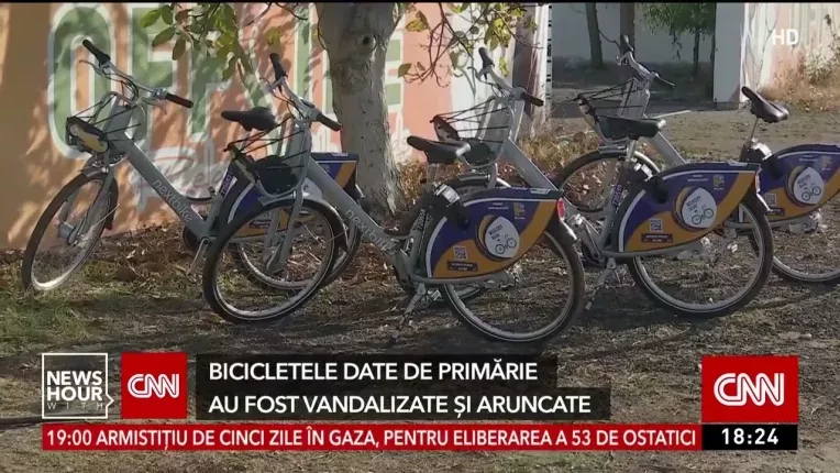 Bicicletele primariei din Buzau, vandalizate si abandonate de localnici