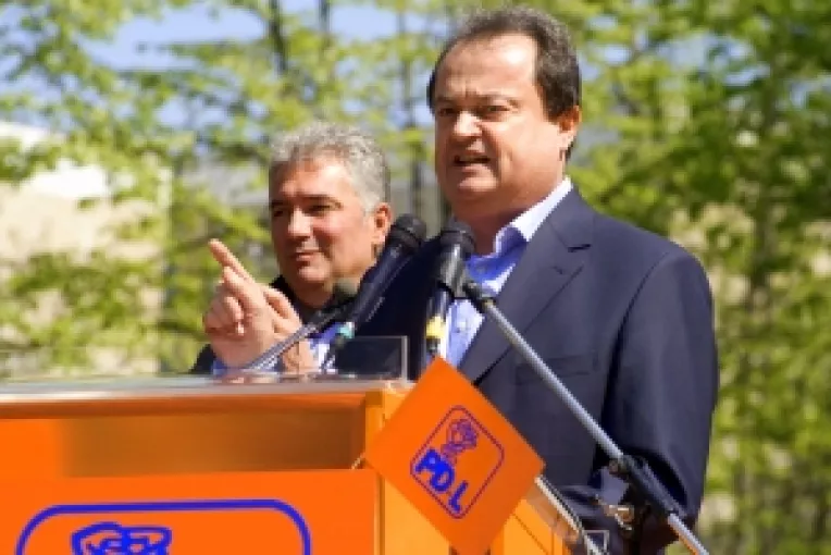 Blaga nu-l considera independent pe Oprescu