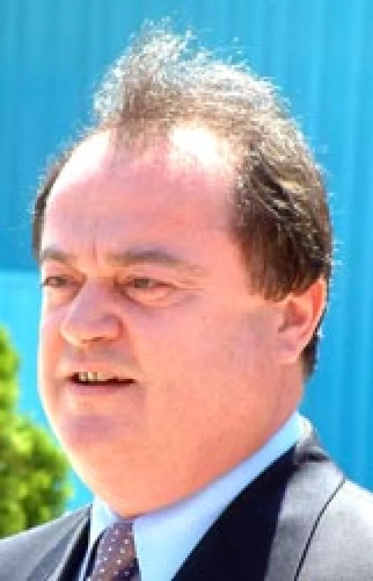 Blaga strange cureaua in cazul pasapoartelor diplomatice