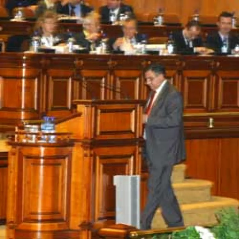 Bugetul a fost votat in absenta PSD si PRM