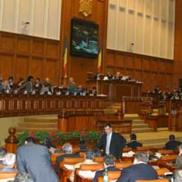 Bugetul profesorilor sporeste