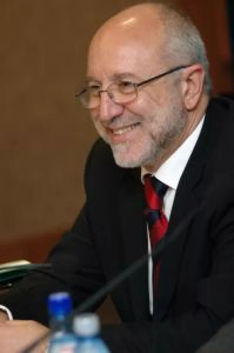 Bunica telecomunicatiilor se innoieste