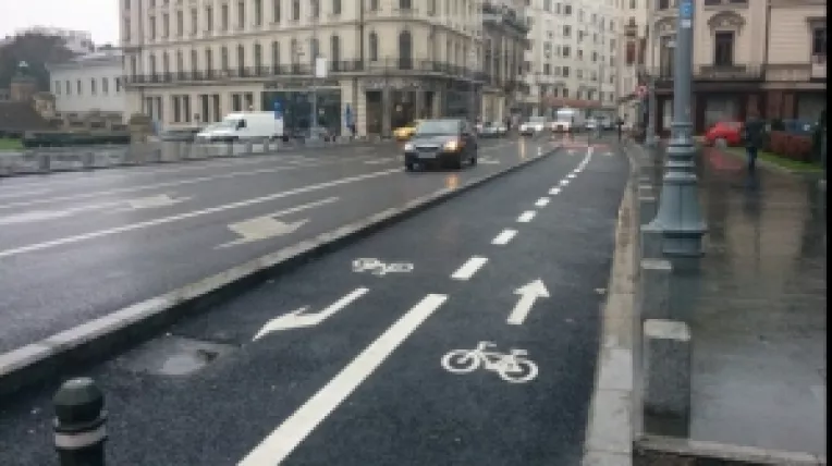 Calea Victoriei isi recapata stralucirea