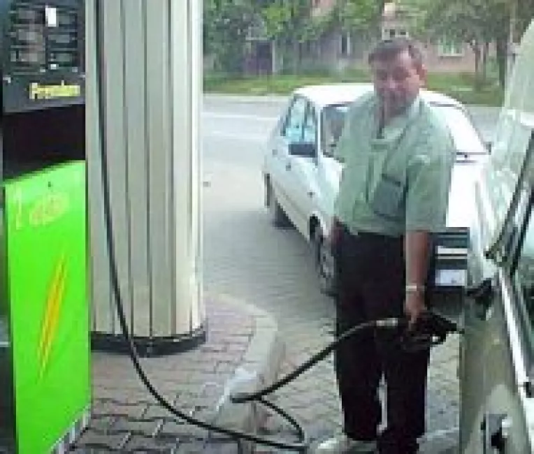 Carburanti mai ieftini de la 1 ianuarie 2008