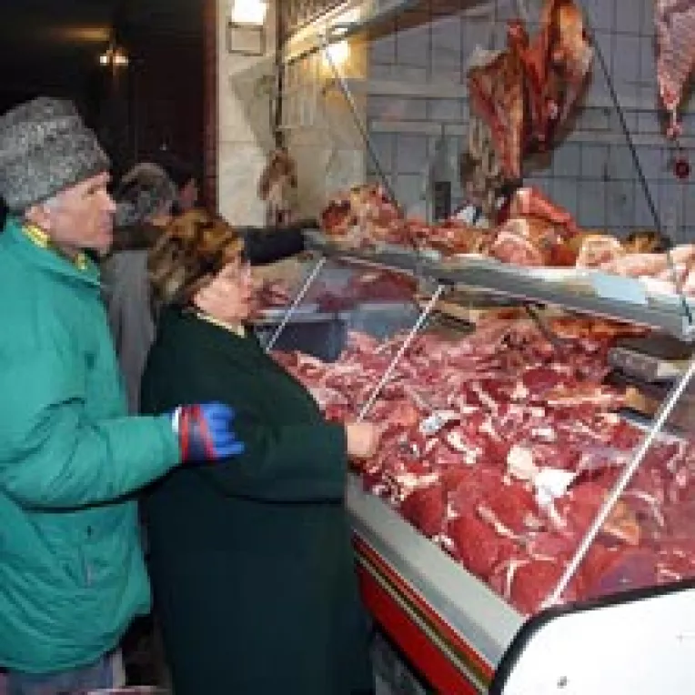 Carnea se va scumpi cu 20%