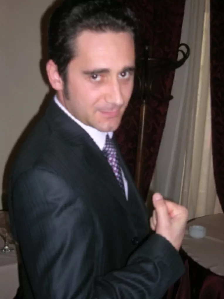 Cat castiga actorul Gabriel Fatu