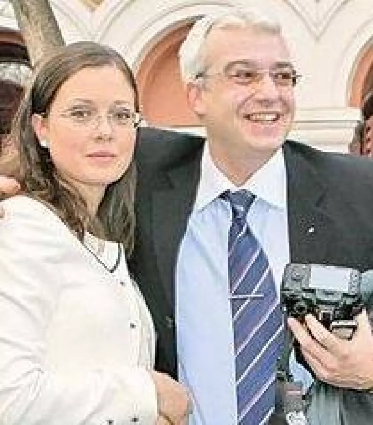 Catalin Crisan, lasat si de cea de-a doua nevasta!