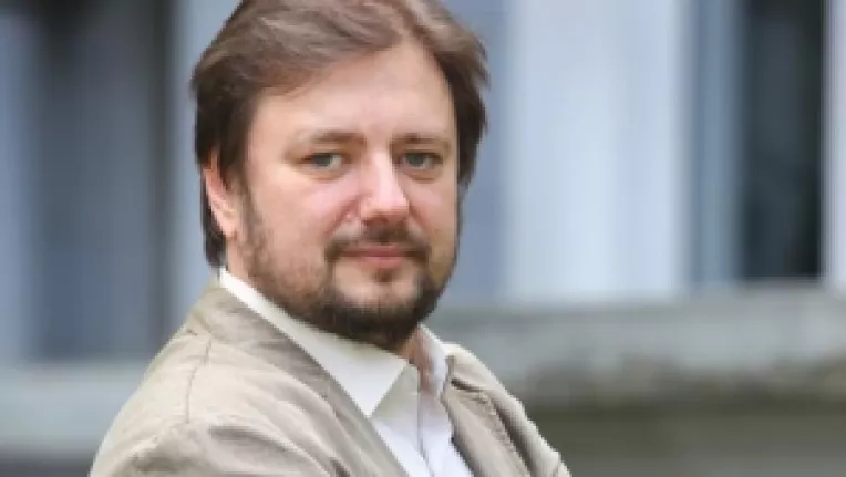 CCR si Parlamentul pot decide ca singura solutie este repetarea referendumului