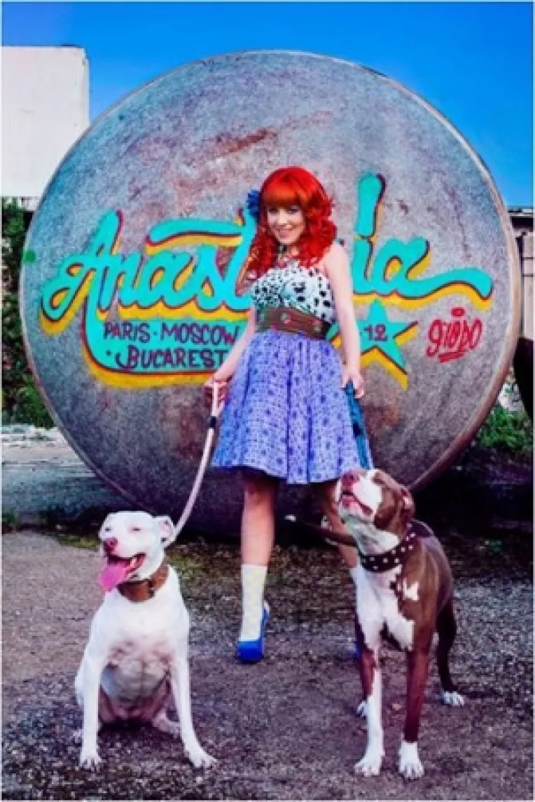 Ce artista de la noi a fost la un pas de moarte cand a nascut?