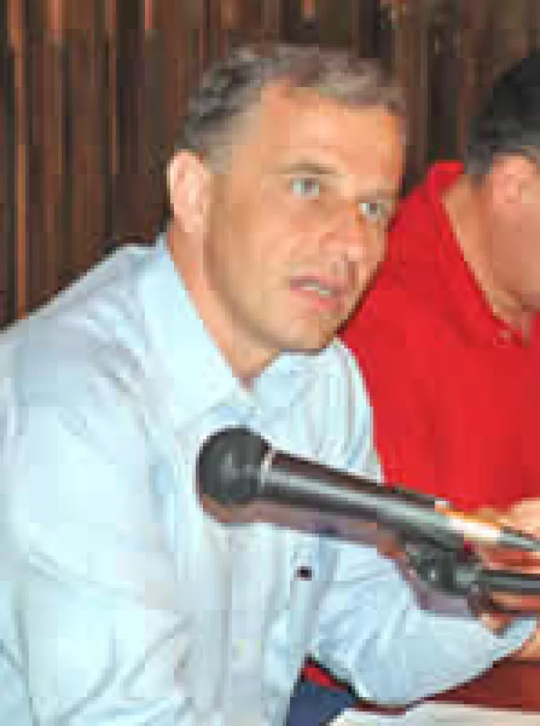 "Cei care cred ca Geoana este "controlat” de cei care l-au propulsat se insala amarnic!”